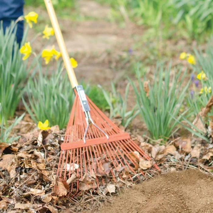 Leonard Spring Rake 18 Tine Head With American Ash Handle - Image 4